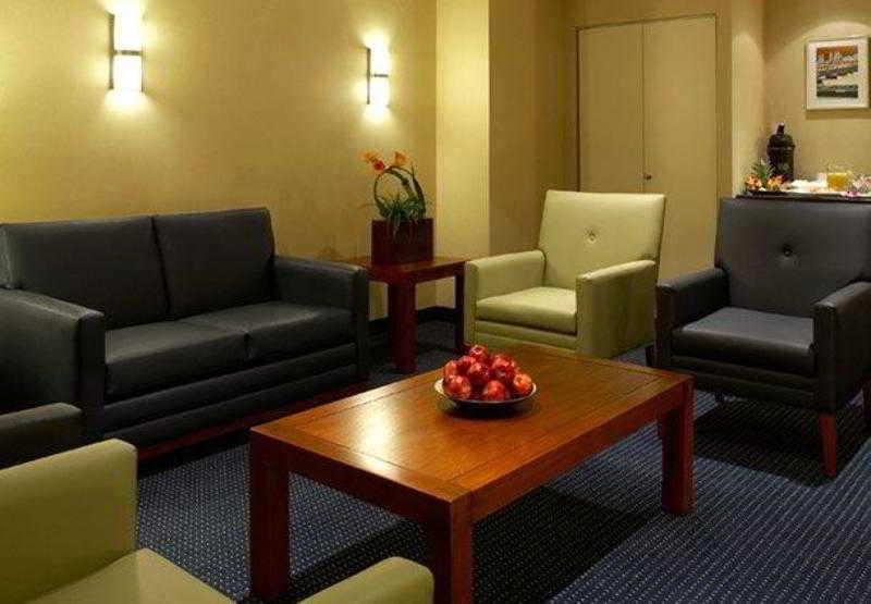 Fairfield Inn & Suites By Marriott Montreal Airport Dorval Interno foto